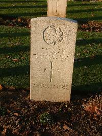 Bretteville Sur Laize Canadian War Cemetery - Scott, James R.