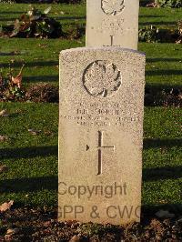 Bretteville Sur Laize Canadian War Cemetery - Shortill, Douglas H.