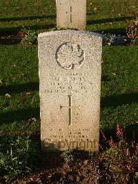 Bretteville Sur Laize Canadian War Cemetery - Stapley, John Herbert