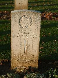 Bretteville Sur Laize Canadian War Cemetery - Stratton, George Frederick