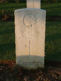 Bretteville Sur Laize Canadian War Cemetery - Thatcher, Phillip M.