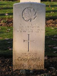 Bretteville Sur Laize Canadian War Cemetery - Thompson, Robert Arthur