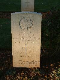 Bretteville Sur Laize Canadian War Cemetery - Thomsett, Henry