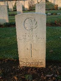 Bretteville Sur Laize Canadian War Cemetery - Thunder, Oliver Lawrence