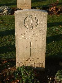 Bretteville Sur Laize Canadian War Cemetery - Trumbley, Walter P.