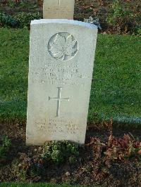 Bretteville Sur Laize Canadian War Cemetery - Turner, William W.