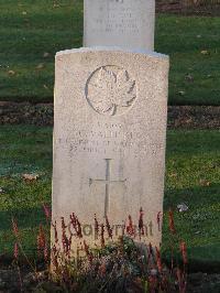 Bretteville Sur Laize Canadian War Cemetery - Vallieres, Gerard