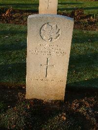 Bretteville Sur Laize Canadian War Cemetery - Wallace, Ralph G.