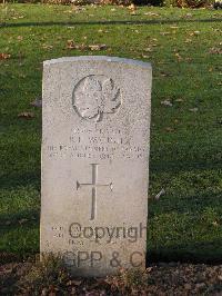 Bretteville Sur Laize Canadian War Cemetery - Waugh, Robert F.