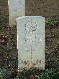 Bretteville Sur Laize Canadian War Cemetery - Wayte, Thomas L.