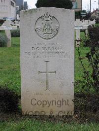 Marissel French National Cemetery - Brookes, Derek Granville