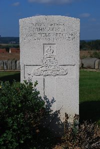 Noyon New British Cemetery - Armet, John