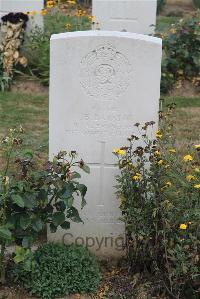 Noyon New British Cemetery - Barstow, John Baillie