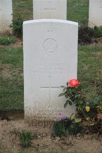 Noyon New British Cemetery - Cornish, Charles Edward