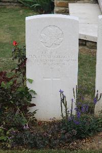 Noyon New British Cemetery - Cunningham, Herbert David