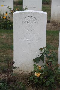 Noyon New British Cemetery - Duffy, F