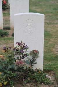 Noyon New British Cemetery - Fraser, Alan Simon