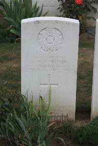 Noyon New British Cemetery - Gardner, Stanley William