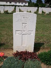 Ranville War Cemetery - Higgins, Dennis