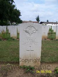 Ranville War Cemetery - Hollis, Charles Frederick