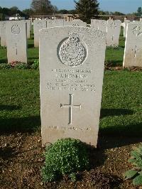 Ranville War Cemetery - Hoskins, Edgar John