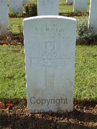 Ranville War Cemetery - Hunter, Robert Arbuthnott