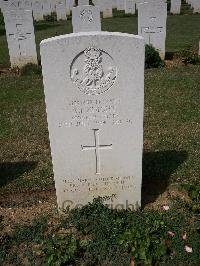 Ranville War Cemetery - Knight, Sydney John