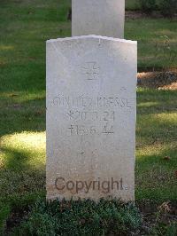 Ranville War Cemetery - Kresse, Gunther