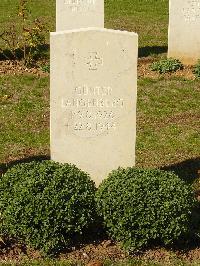 Ranville War Cemetery - Langenberg, Gunter