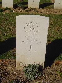 Ranville War Cemetery - Leslie, John Robert