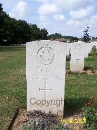 Ranville War Cemetery - Lunn, Charles Frederick