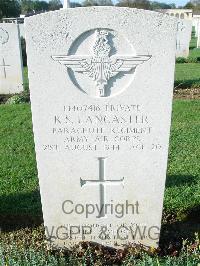 Ranville War Cemetery - Lancaster, Robert Stephen