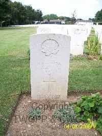 Ranville War Cemetery - MacLeod, Hugh Murray