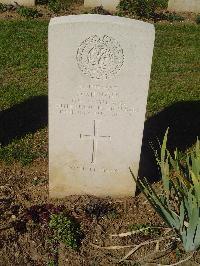 Ranville War Cemetery - Menzies, Duncan