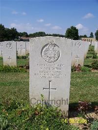 Ranville War Cemetery - Mitchell, Albert