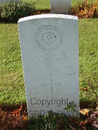 Ranville War Cemetery - MacLeod, Alexander William