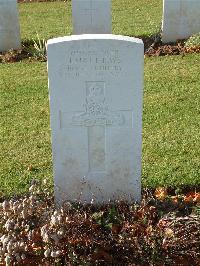 Ranville War Cemetery - Matthews, Isaac