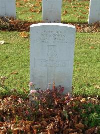 Ranville War Cemetery - Moores, William John