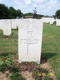 Ranville War Cemetery - Peers, Frank