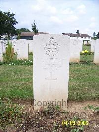 Ranville War Cemetery - Porter, Alexander Robert