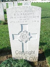 Ranville War Cemetery - Parsons, Robert George