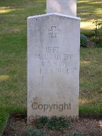 Ranville War Cemetery - Radloff, Paul