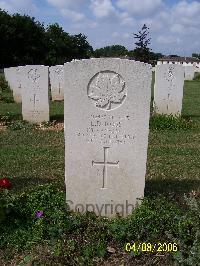 Ranville War Cemetery - Ross, Leslie Donaldson