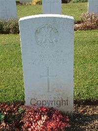 Ranville War Cemetery - Rae, William Chisholm