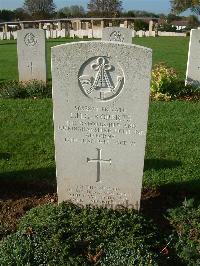 Ranville War Cemetery - Roberts, Leslie Harold Glynn