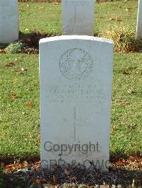 Ranville War Cemetery - Robertshaw, Charles Henry