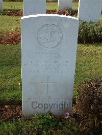 Ranville War Cemetery - Russell, Phillip John Noel