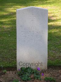 Ranville War Cemetery - Schall, Ernst