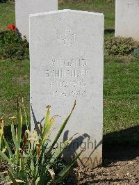 Ranville War Cemetery - Schneider, Wiegand