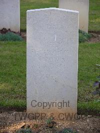 Ranville War Cemetery - Siedow, Siegfried